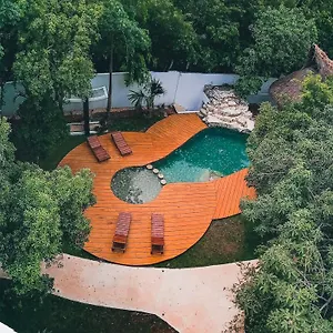 https://coco-village.tulum-hotels.net