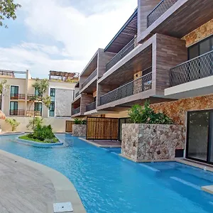 Exclusive Paramar Ve Penthouse In By Lockey For Walking To Commercial Zone In Aldea Zama , Tulum México